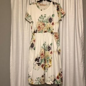 Reb & J. XL White Floral Print Midi Dress